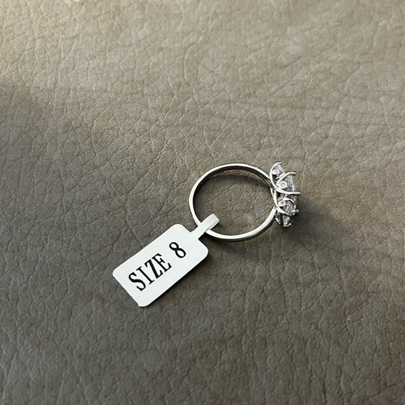 Charmed Aroma | Size 8 Ring - Picture 4 of 6